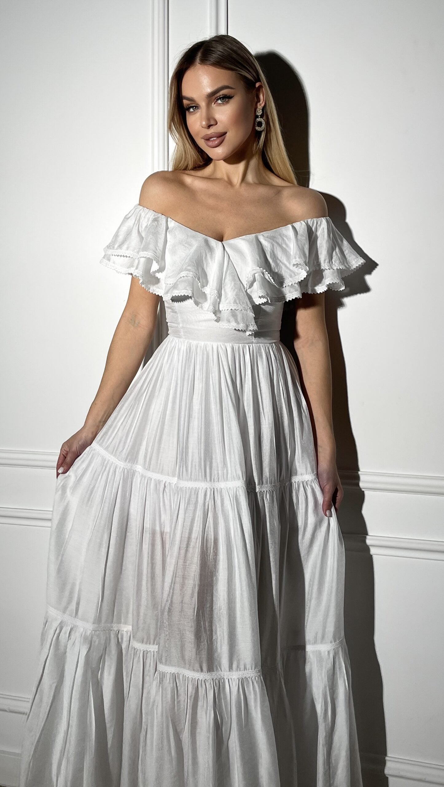 Off-Shoulder White Ruffled Maxi Boho Dress  Elegant & Flowy Summer Outfit-6