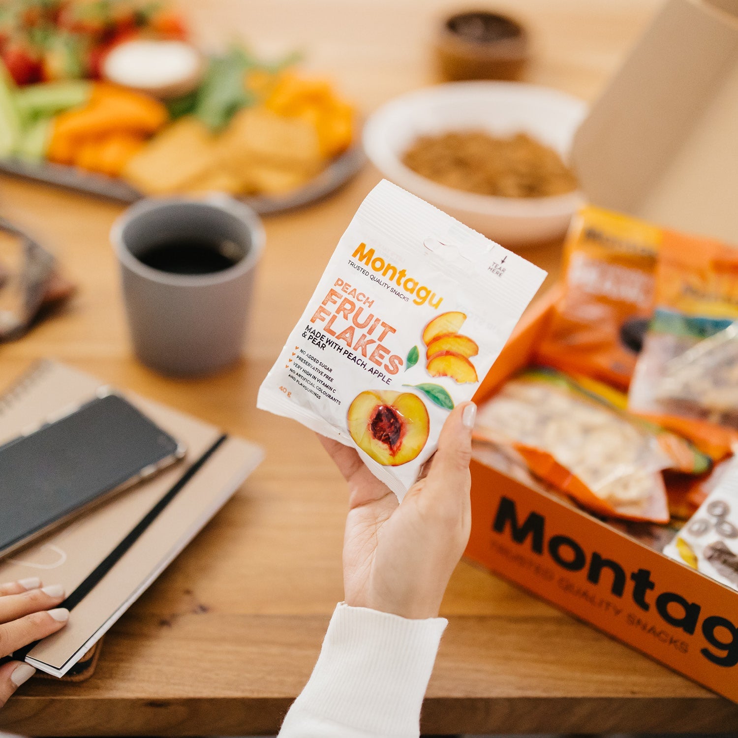 Montagu: Fruit Flakes - Peach